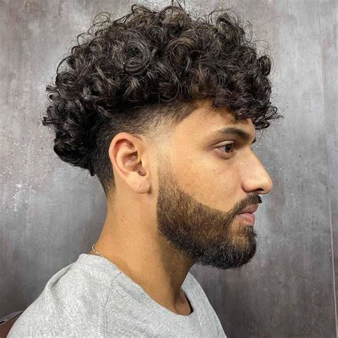 Taper cheveux : définition, sur cheveux longs et bouclés